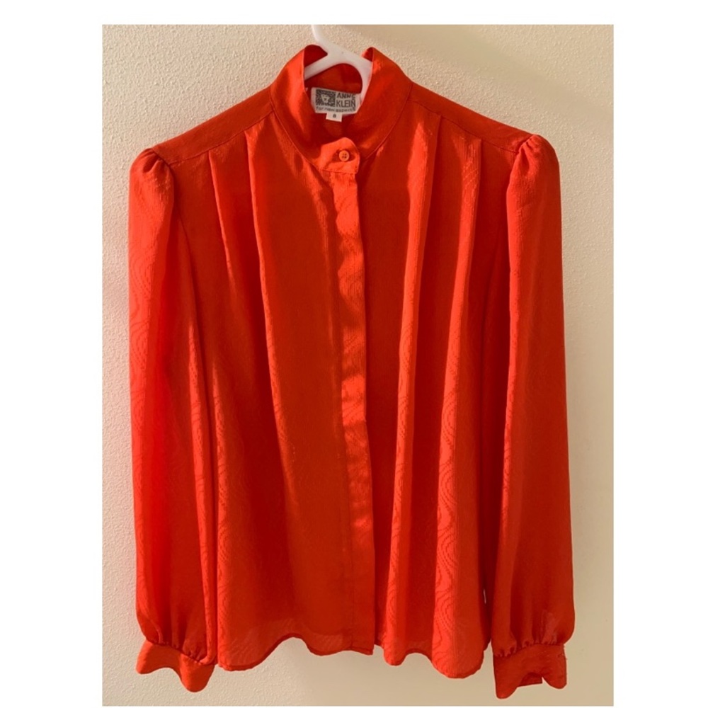 Women’s blouse